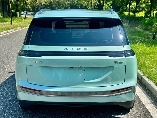GAC Aion Y — Фото автомобиля 5
