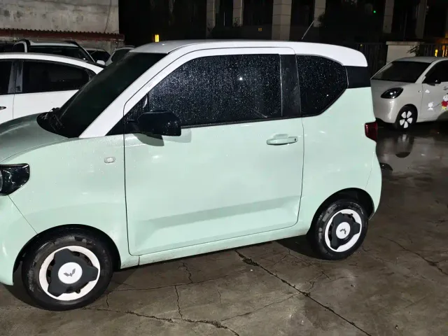 Wuling Hongguang Mini EV — Фото автомобиля 7