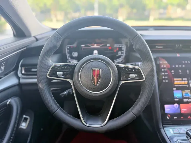 Hongqi H5 — Фото автомобиля 5