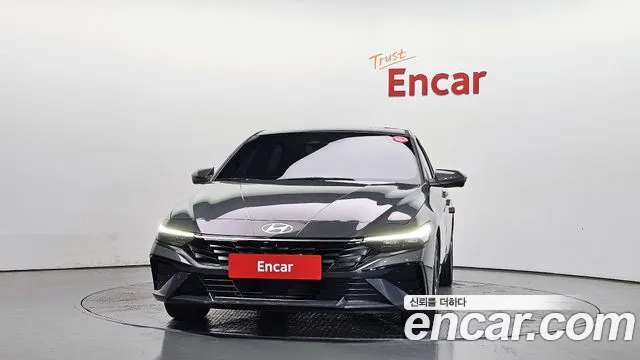 Hyundai Avante CN7 — Фото автомобиля 3