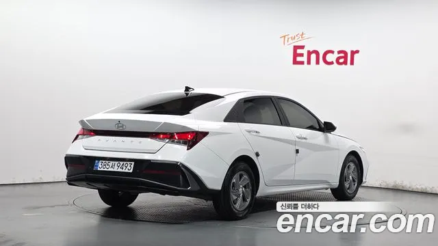 Hyundai Avante CN7 — Фото автомобиля 2