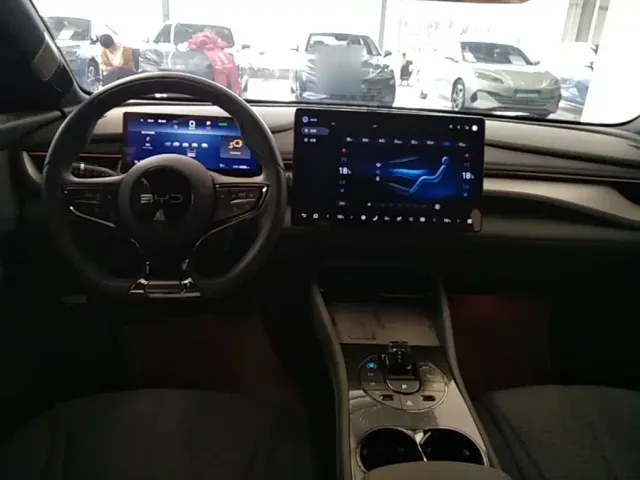 BYD Seal 06 GT — Фото автомобиля 9