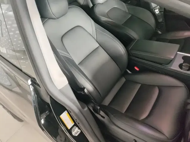 Tesla Model Y 2022 Facelift Rear-Wheel Drive Version — Фото автомобиля 24
