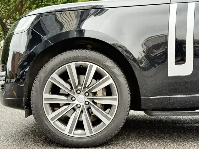 Land Rover Range Rover — Фото автомобиля 21