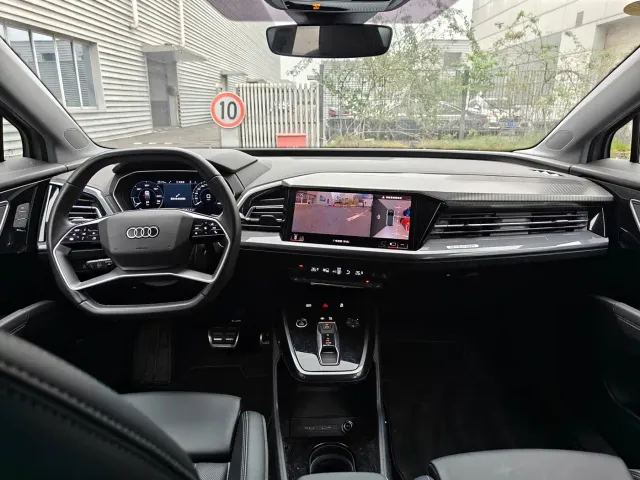 Audi Q4 e-tron — Фото автомобиля 8