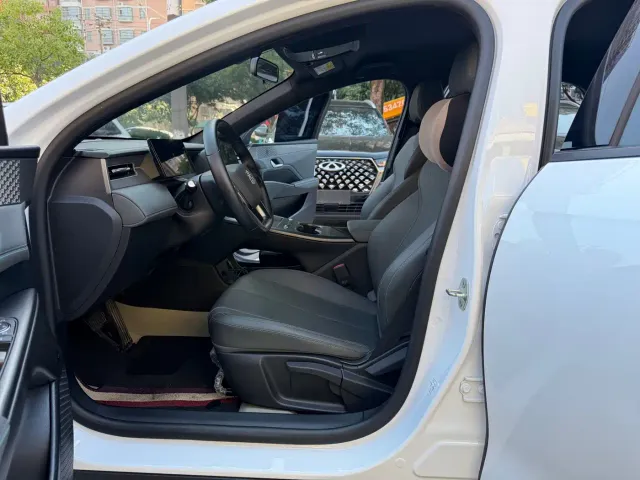 BYD Qin PLUS — Фото автомобиля 4