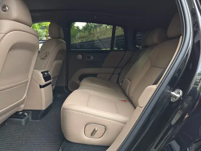 Li Auto i6 — Фото автомобиля 12