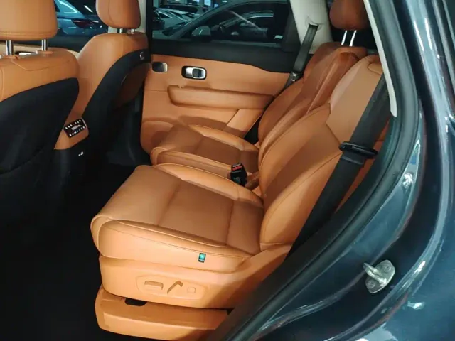 Leapmotor C16 — Фото автомобиля 16