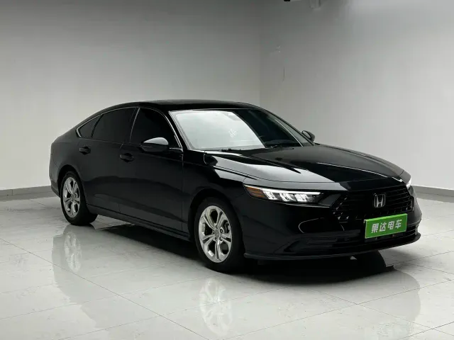Honda Accord — Фото автомобиля 3