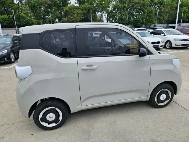 Wuling Hongguang Mini EV — Фото автомобиля 11