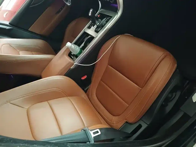 Jaguar XEL — Фото автомобиля 24