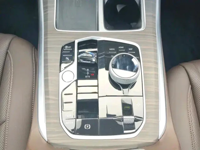 BMW X5 — Фото автомобиля 10