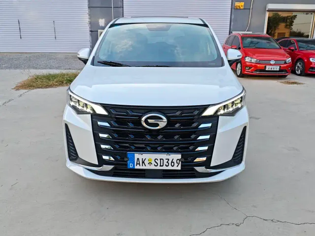 GAC Trumpchi M6 — Фото автомобиля 3