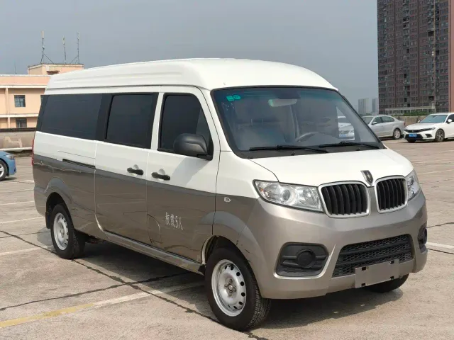 Jinbei New Hiace X30L — Фото автомобиля 2