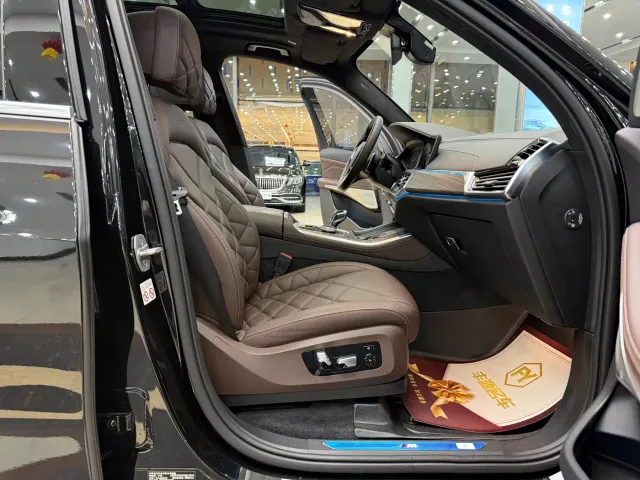 BMW X5 — Фото автомобиля 7