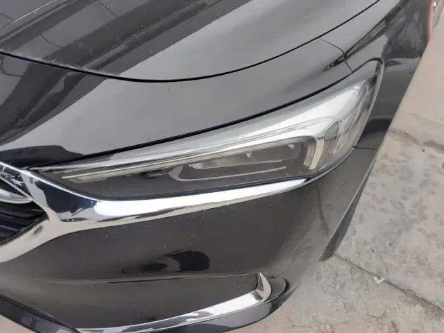 Buick LaCrosse — Фото автомобиля 5