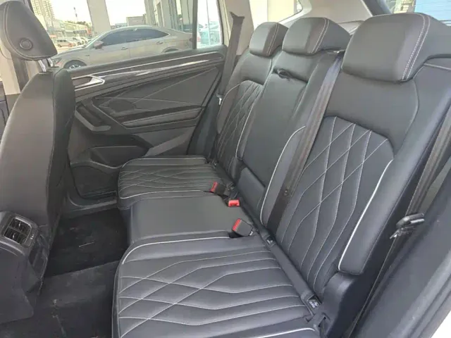 Volkswagen Tiguan L — Фото автомобиля 16