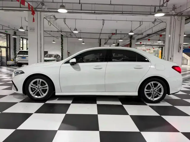 Mercedes-Benz A-Class — Фото автомобиля 8