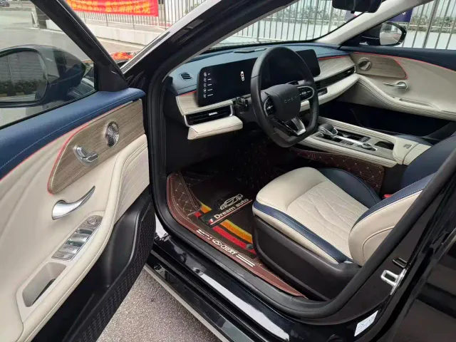 Chery Arrizo 8 — Фото автомобиля 5