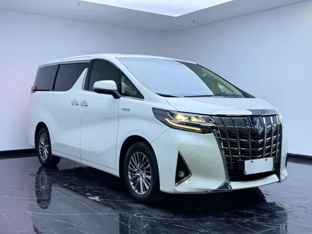 Toyota Alphard — Фото автомобиля 3