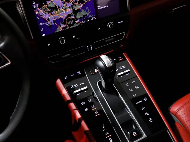 Porsche Macan — Фото автомобиля 2