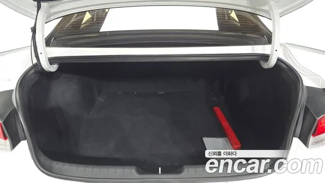 Hyundai Avante CN7 — Фото автомобиля 20