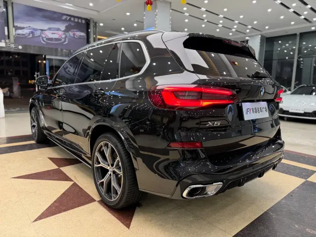 BMW X5 — Фото автомобиля 30