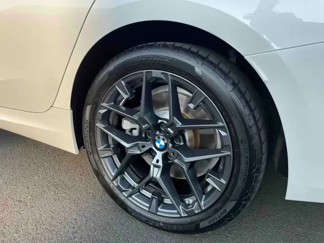 BMW BMW 3 Series 2025 330Li M Sport Night Edition — Фото автомобиля 14