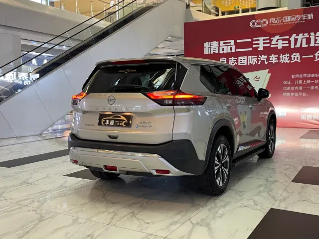 Nissan X-Trail — Фото автомобиля 24