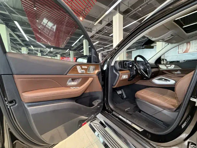 Mercedes-Benz GLS-Class — Фото автомобиля 17