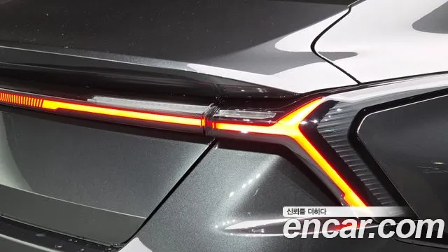 Kia K8 (New) Hybrid — Фото автомобиля 8