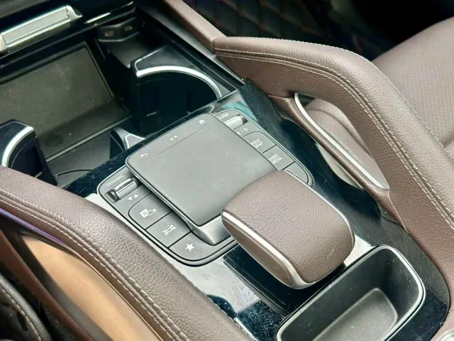 Mercedes-Benz GLE-Class — Фото автомобиля 11