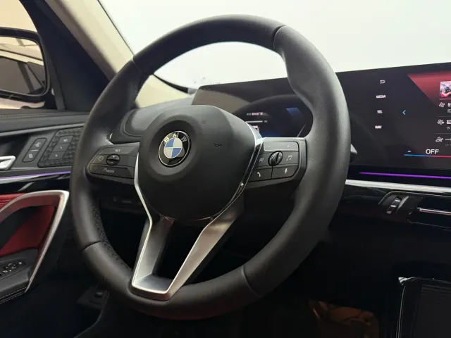 BMW X1 — Фото автомобиля 13
