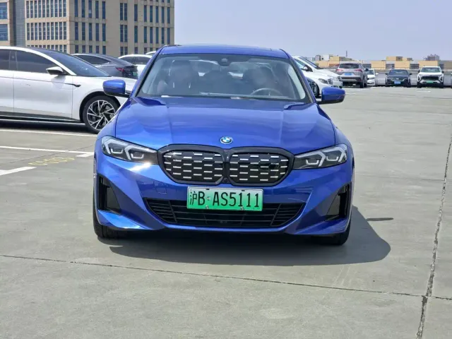 BMW i3 — Фото автомобиля 2