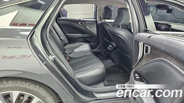 Kia K8 2.5 Бензин 2WD — Фото автомобиля 12