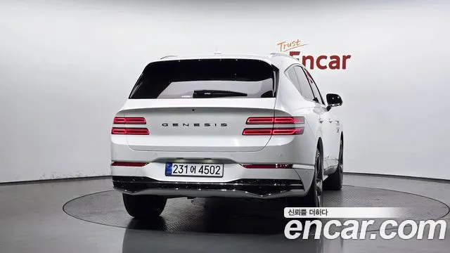 Genesis GV80 — Фото автомобиля 3