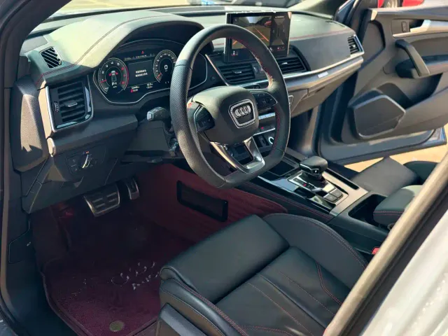 Audi Q5L — Фото автомобиля 11