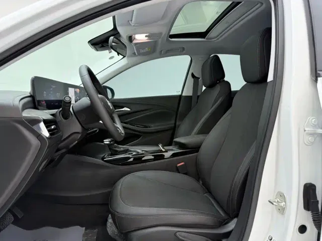 Buick Verano — Фото автомобиля 11