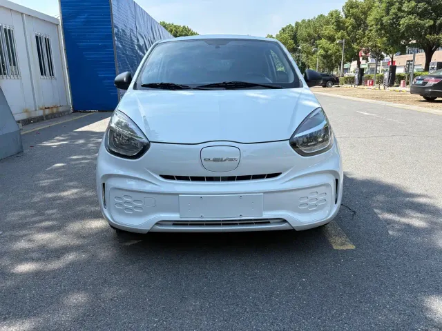 Roewe Clever — Фото автомобиля 2