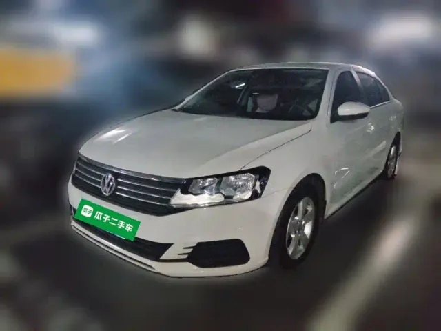 Volkswagen Lavida — Фото автомобиля 2
