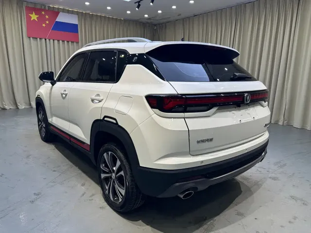 Changan CS35 Plus — Фото автомобиля 6
