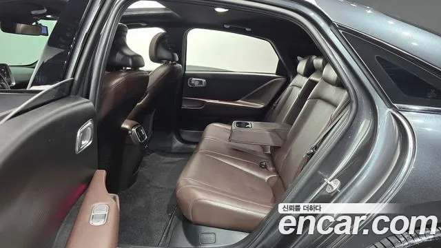 Hyundai Ioniq 6 — Фото автомобиля 17