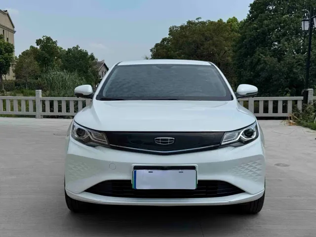 Geely Emgrand — Фото автомобиля 2