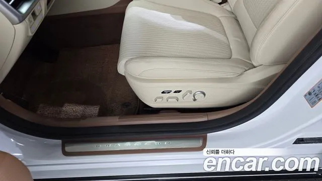 Hyundai Grandeur GN7 — Фото автомобиля 30