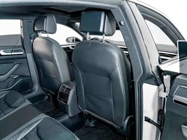 Volkswagen CC — Фото автомобиля 19