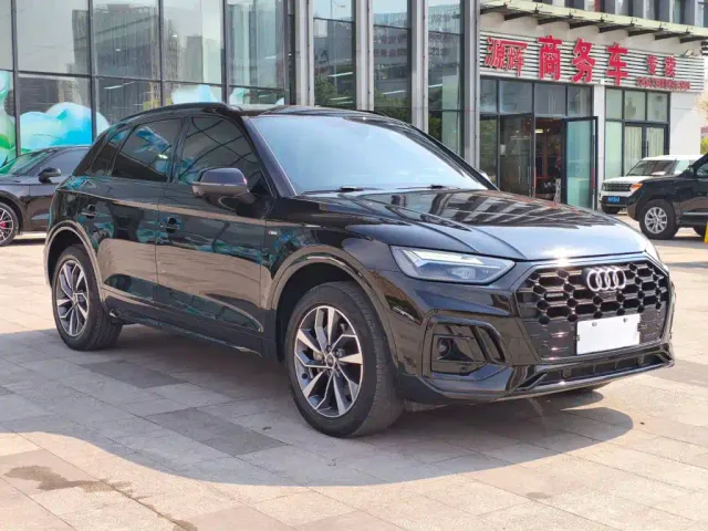 Audi Q5L — Фото автомобиля 3