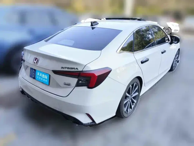 Honda Integra — Фото автомобиля 2