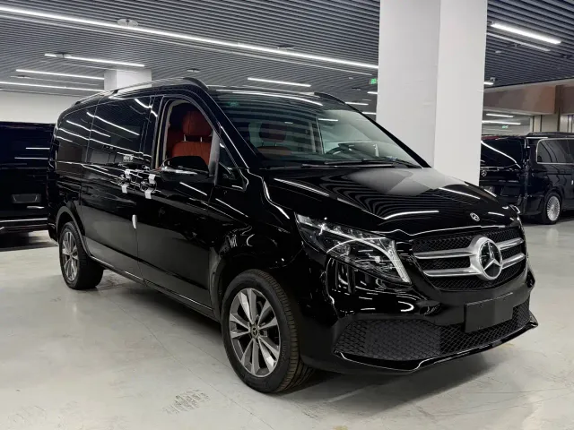 Mercedes-Benz V-Class — Фото автомобиля 3