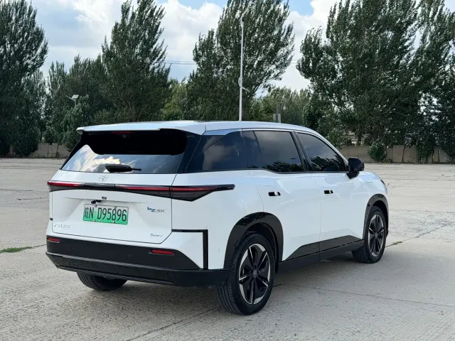 Toyota BoZhi 3X — Фото автомобиля 6