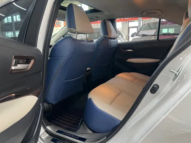 Toyota Corolla — Фото автомобиля 6